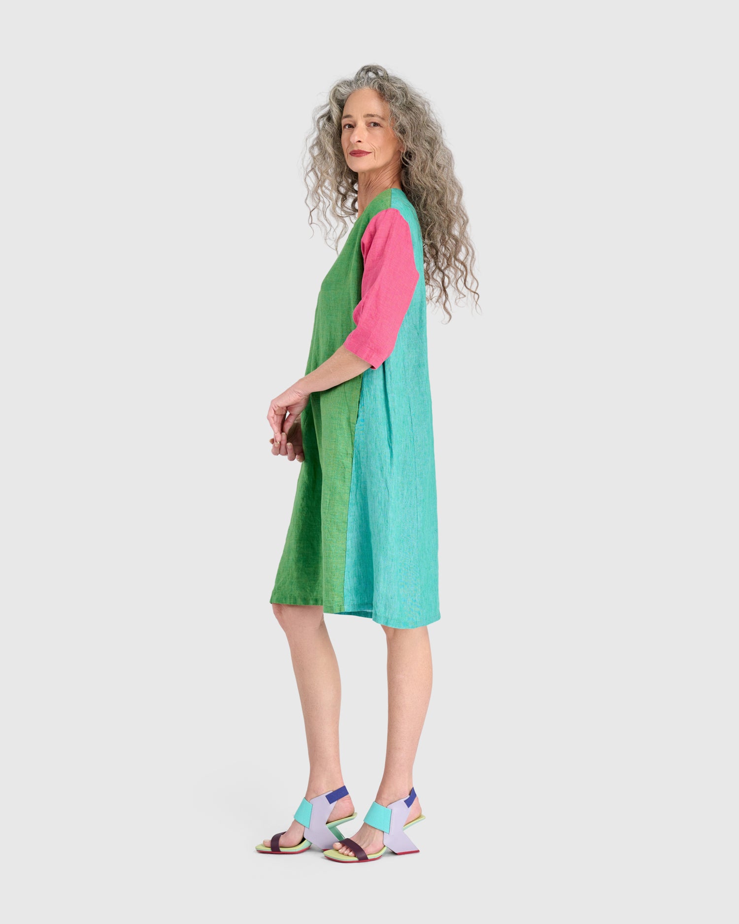 alembika-lychee-linen-dress-damen-leinenkleid-tropical-mix image 4