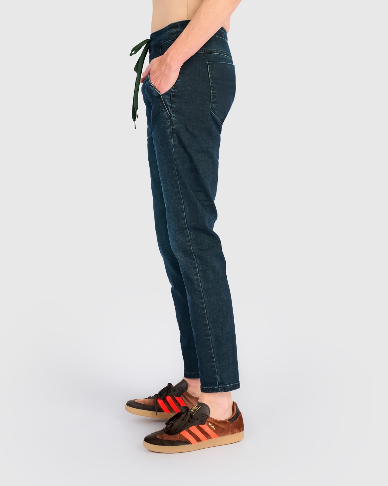 alembika-denim-iconic-stretch-jeans-indigo-slim-straight image 3