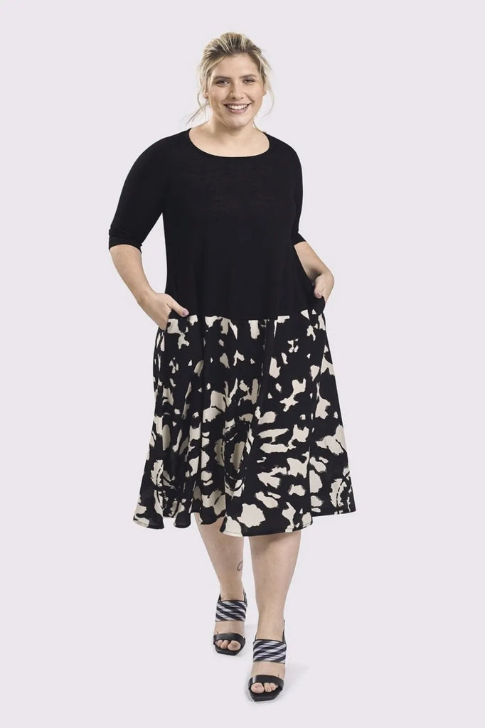 alembika-samantha-dress-speckle-jerseykleid-mit-mandala-rock image 1