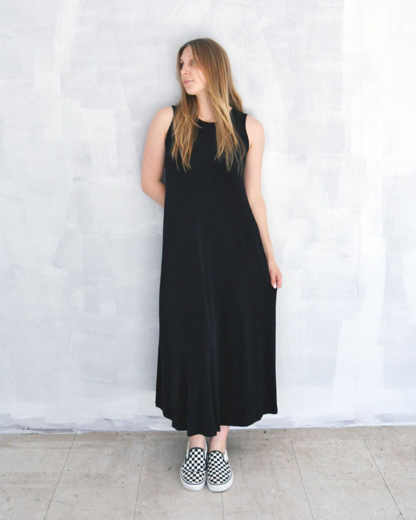 alembika-essential-slinky-tank-midi-kleid-schwarz image 1
