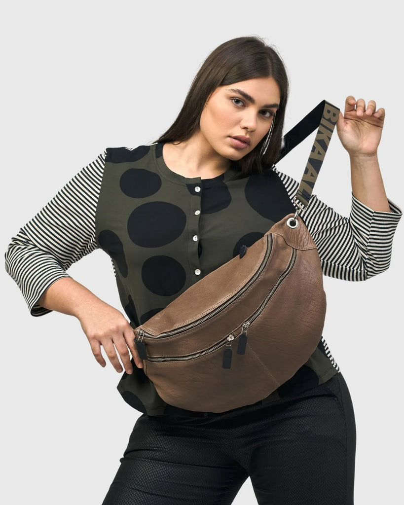 alembika-on-the-go-large-sling-bag-umh-ngetasche-wood image 1