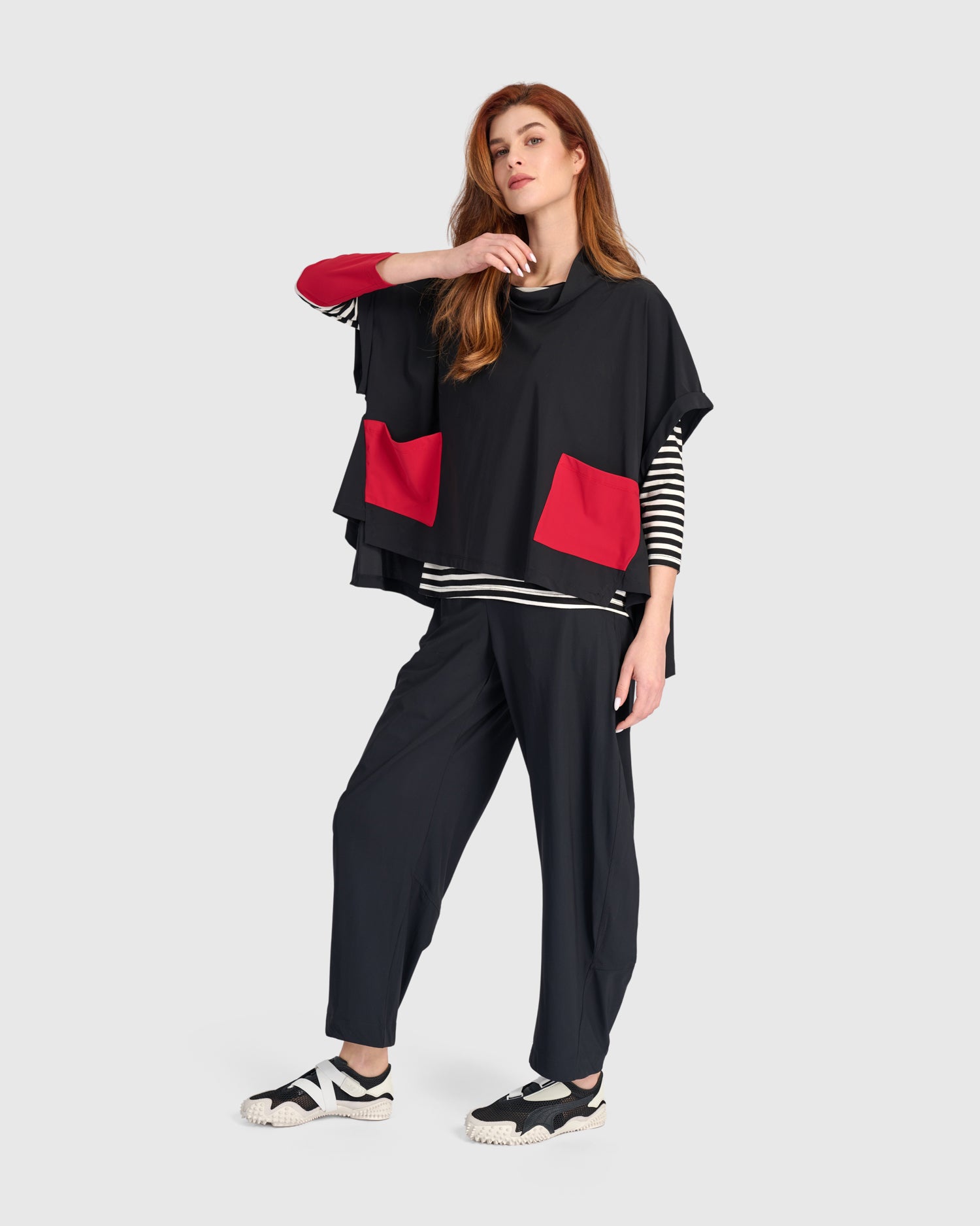 alembika-tekbika-trapeze-topper-black-red-a-linien-weste image 5