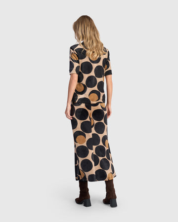 alembika-uma-velvet-mockneck-tee-eclipse image 6