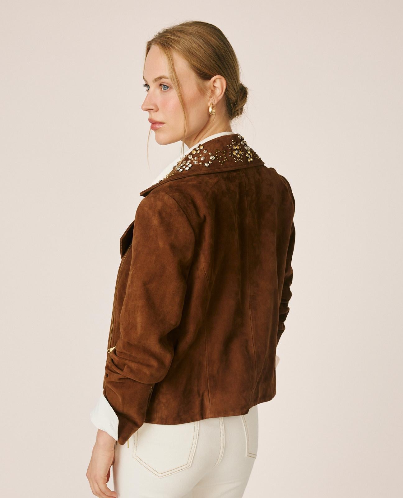 alma-en-pena-cross-over-wildlederjacke-braune-bikerjacke-mit-nieten image 8