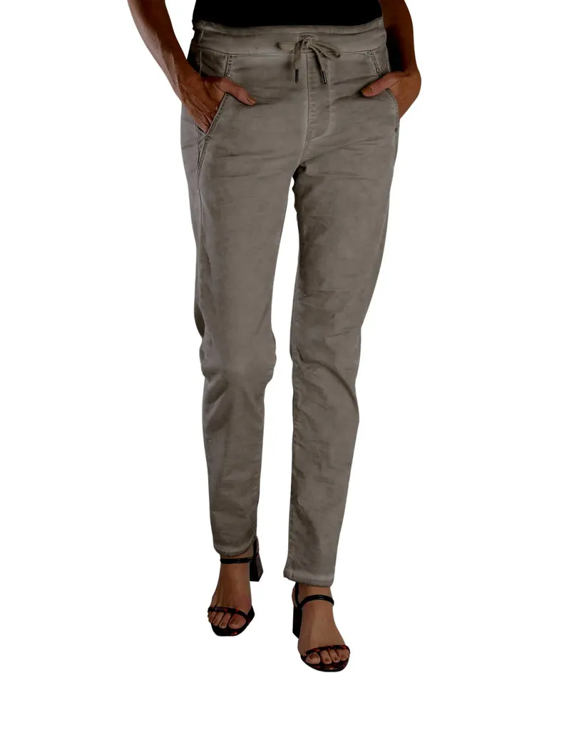 alembika-iconic-stretch-jeans-charcoal-wash image 1