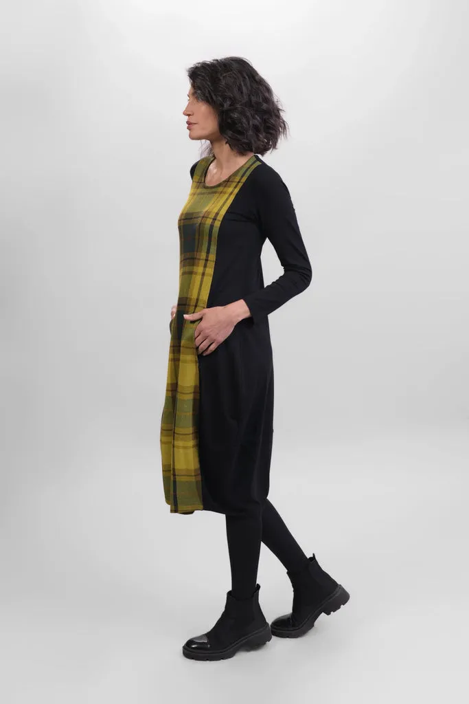 alembika-plaid-cocoon-dress-karo image 1
