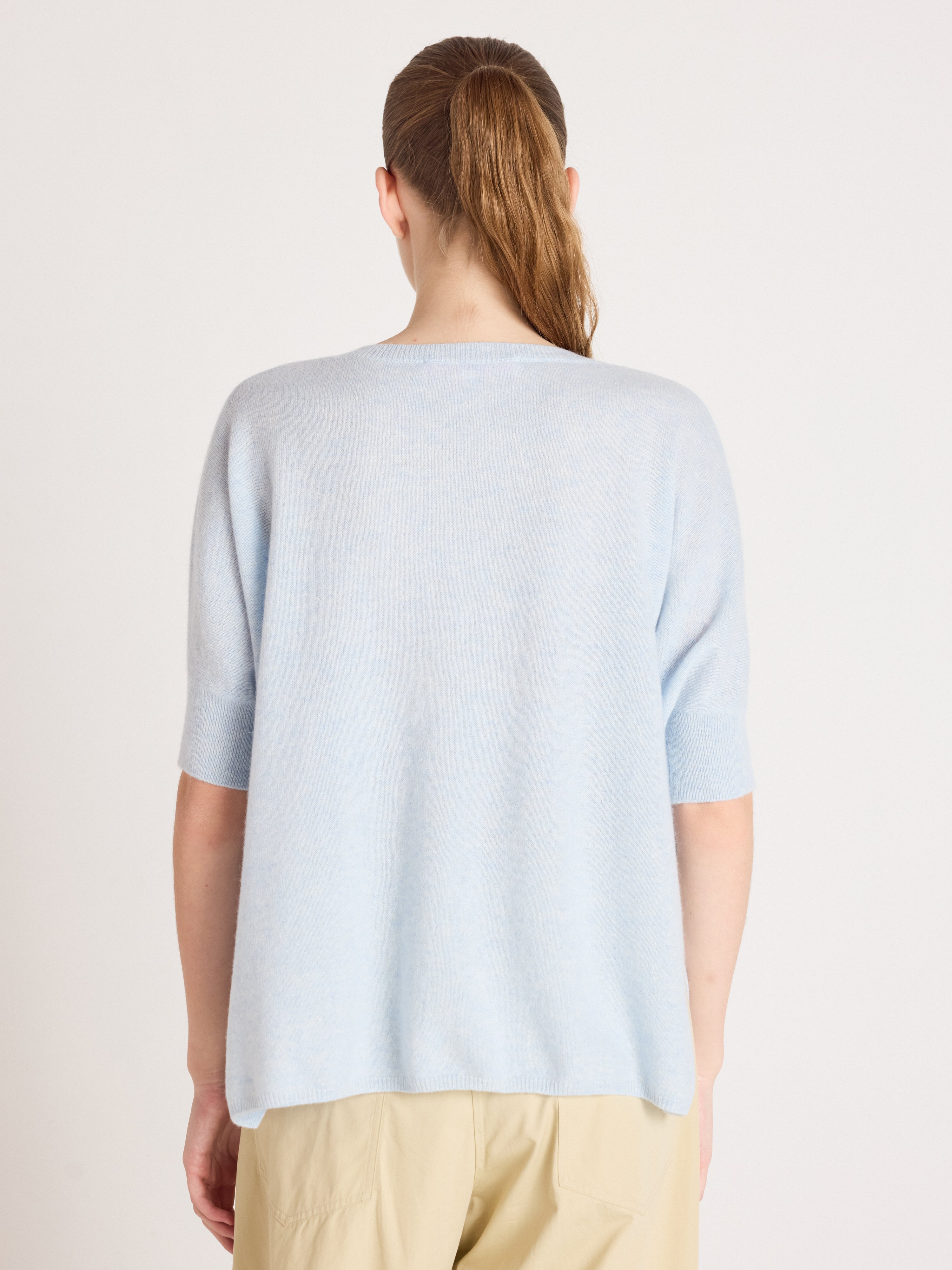 absolut-kate-pullover-poncho-100-kaschmir-v-ausschnitt-kurzarm-hellblau-heathere image 4