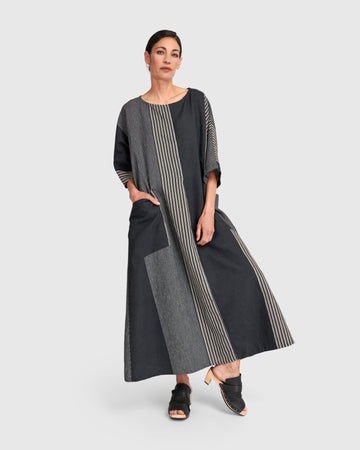 alembika-urban-daybreak-oversized-maxikleid-slate-stripes image 7