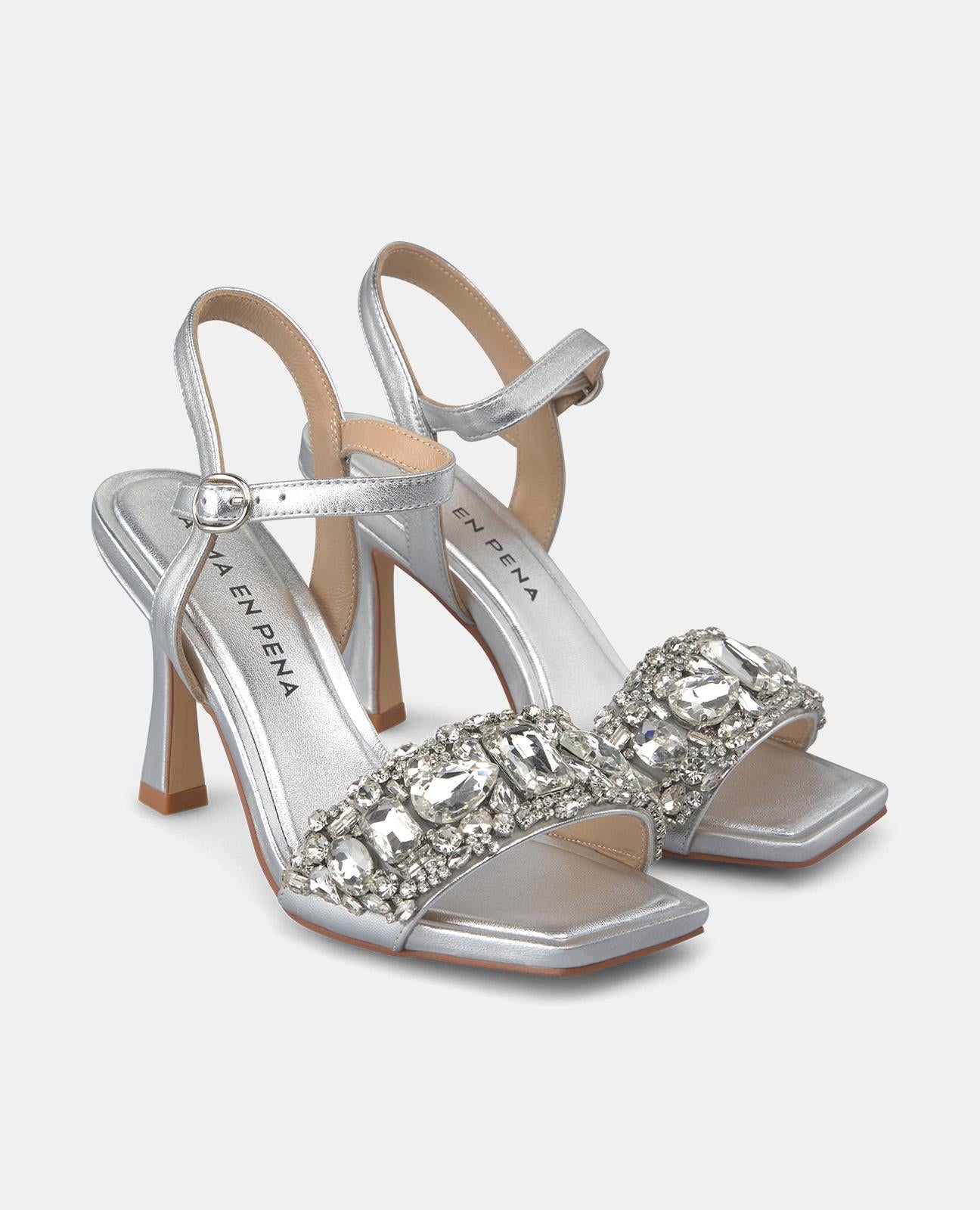 alma-en-pena-riemen-sandalette-silber-mit-strass-und-9-cm-absatz image 2
