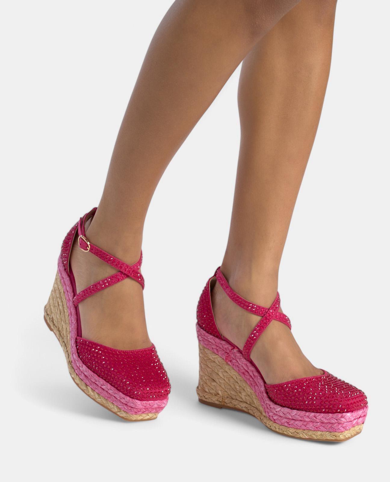 alma-en-pena-keilpantolette-mit-strass-kreuzriemen-in-fuchsia-9-cm image 4
