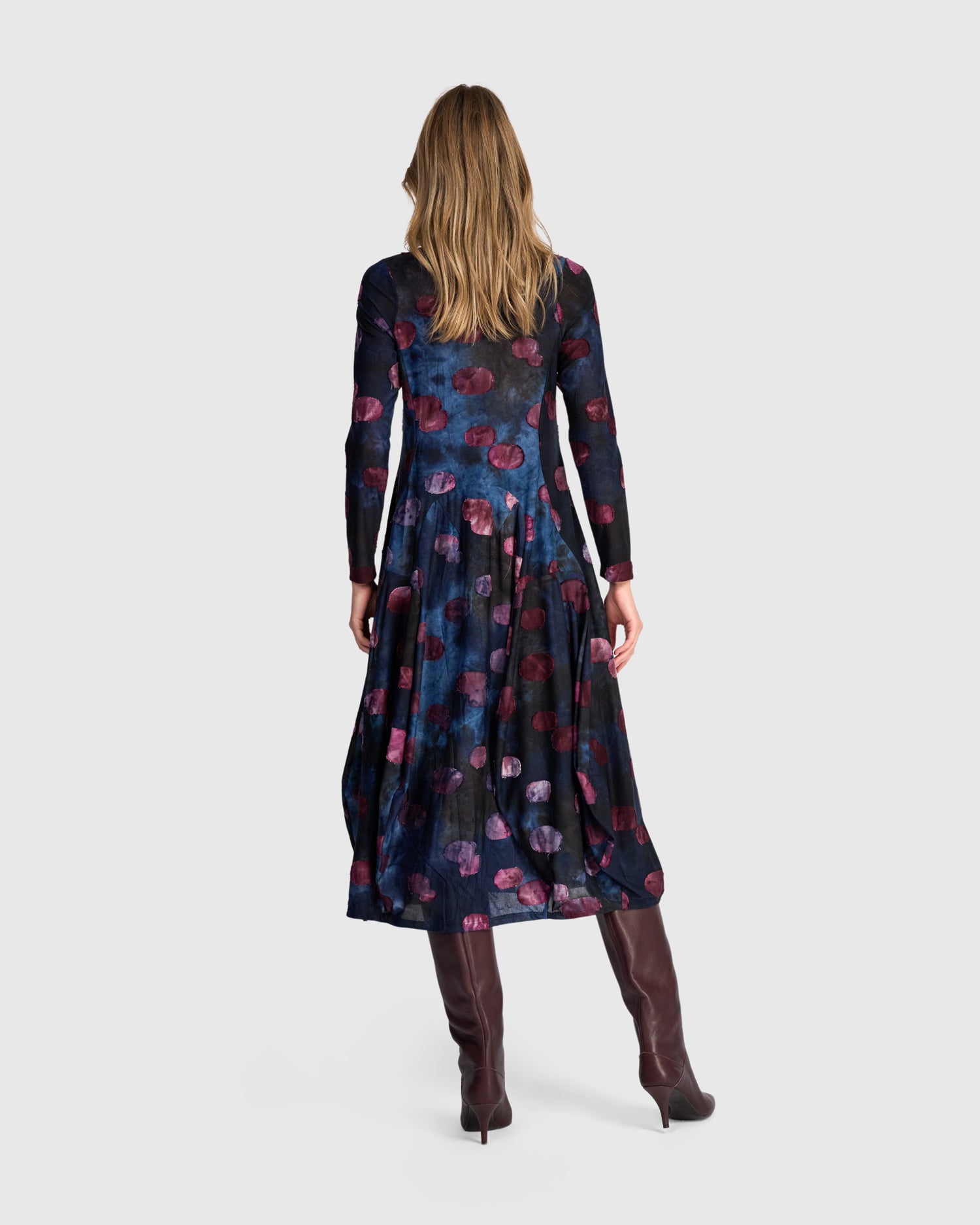 alembika-calliope-crew-cocoon-kleid-midnight-wine image 4