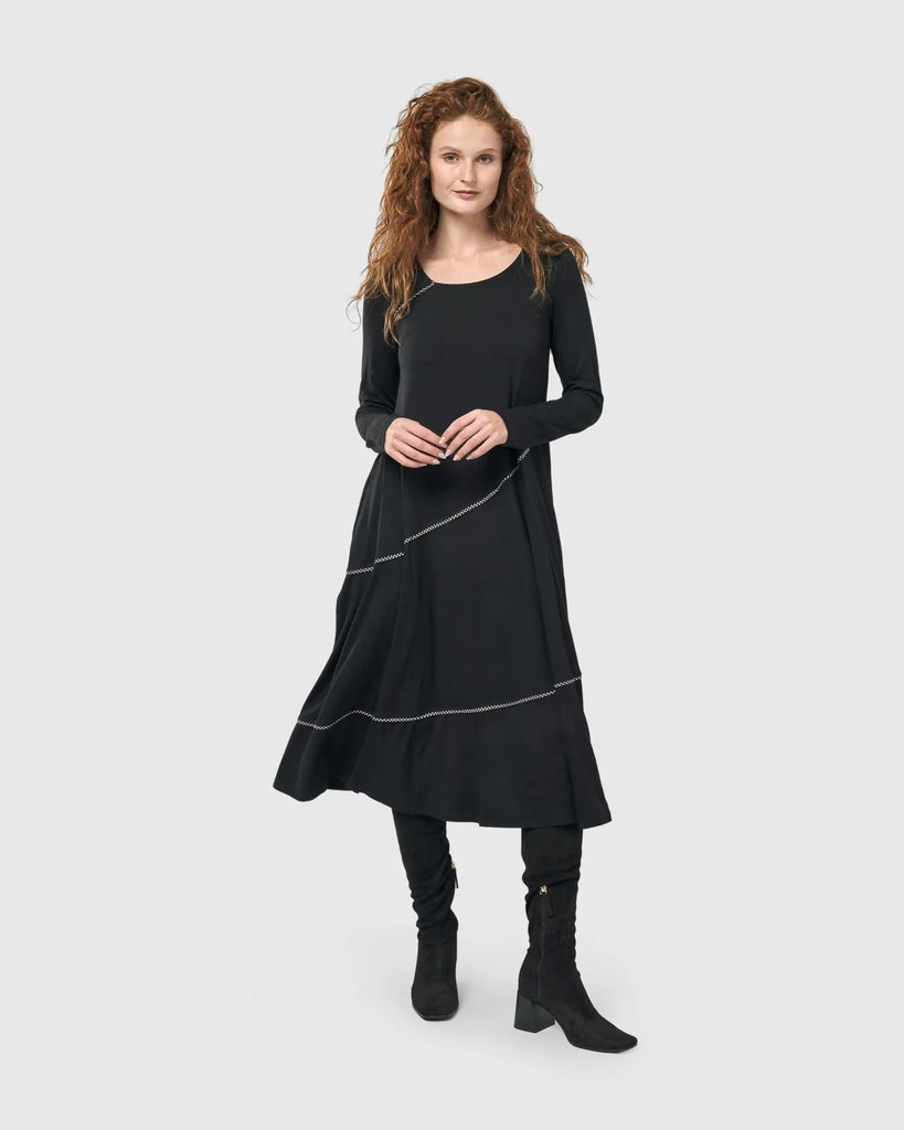 alembika-nightingale-pullover-midikleid-schwarz-fit-flare image 1