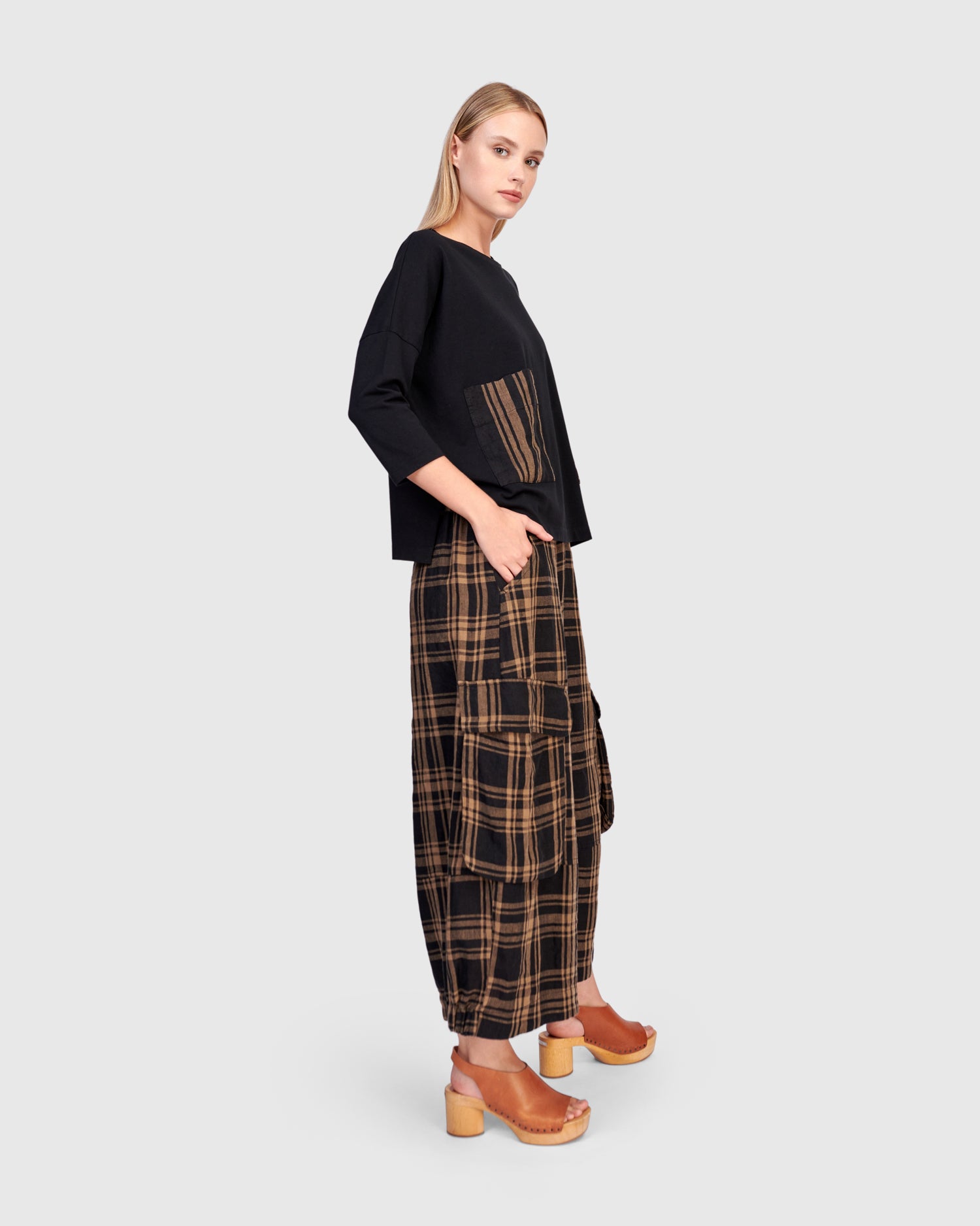 alembika-oud-pockets-top-schwarz-sepia-st805t image 4