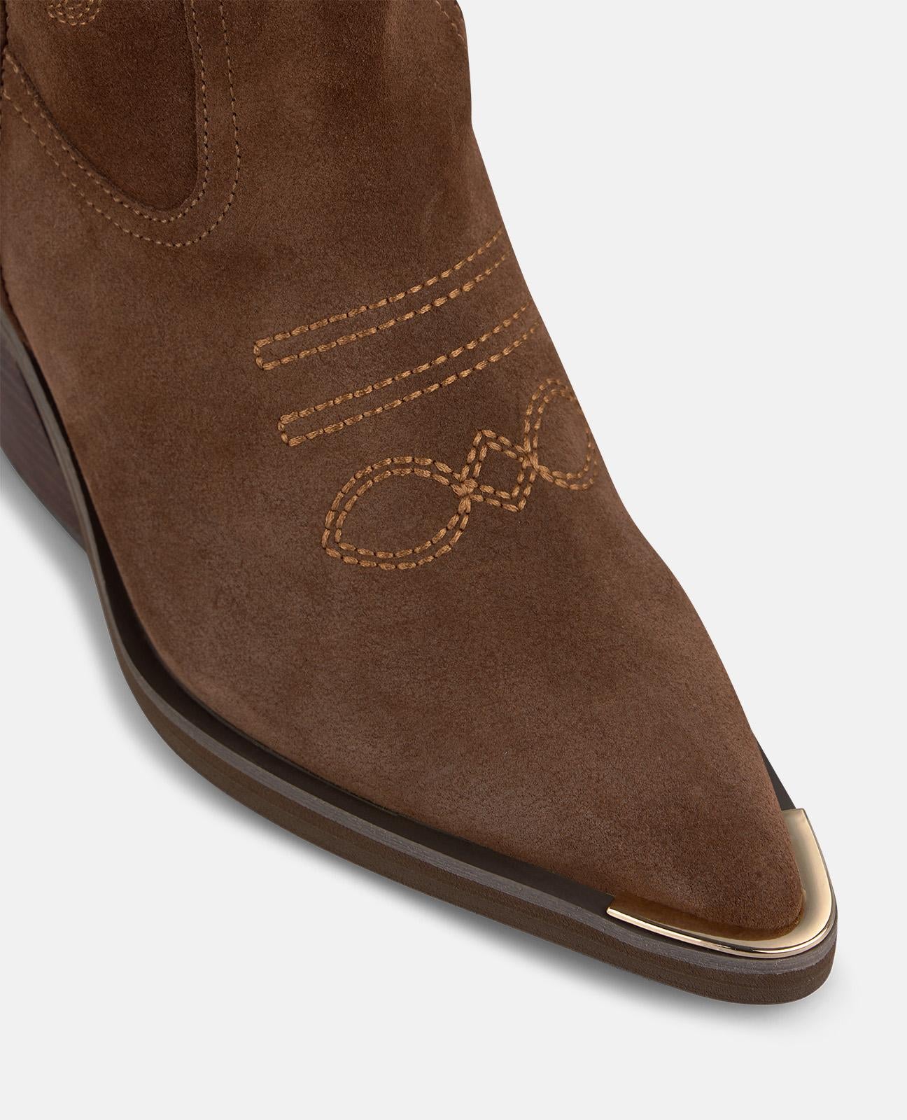 alma-en-pena-suede-cowboystiefel-camel-8-cm-blockabsatz-slip-on image 4