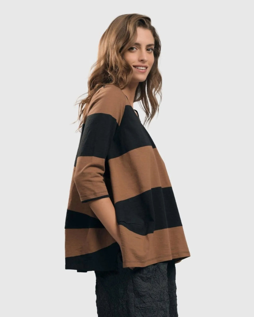 alembika-urban-barri-stripe-cocoon-top-sepia-black-damen-pullover image 1