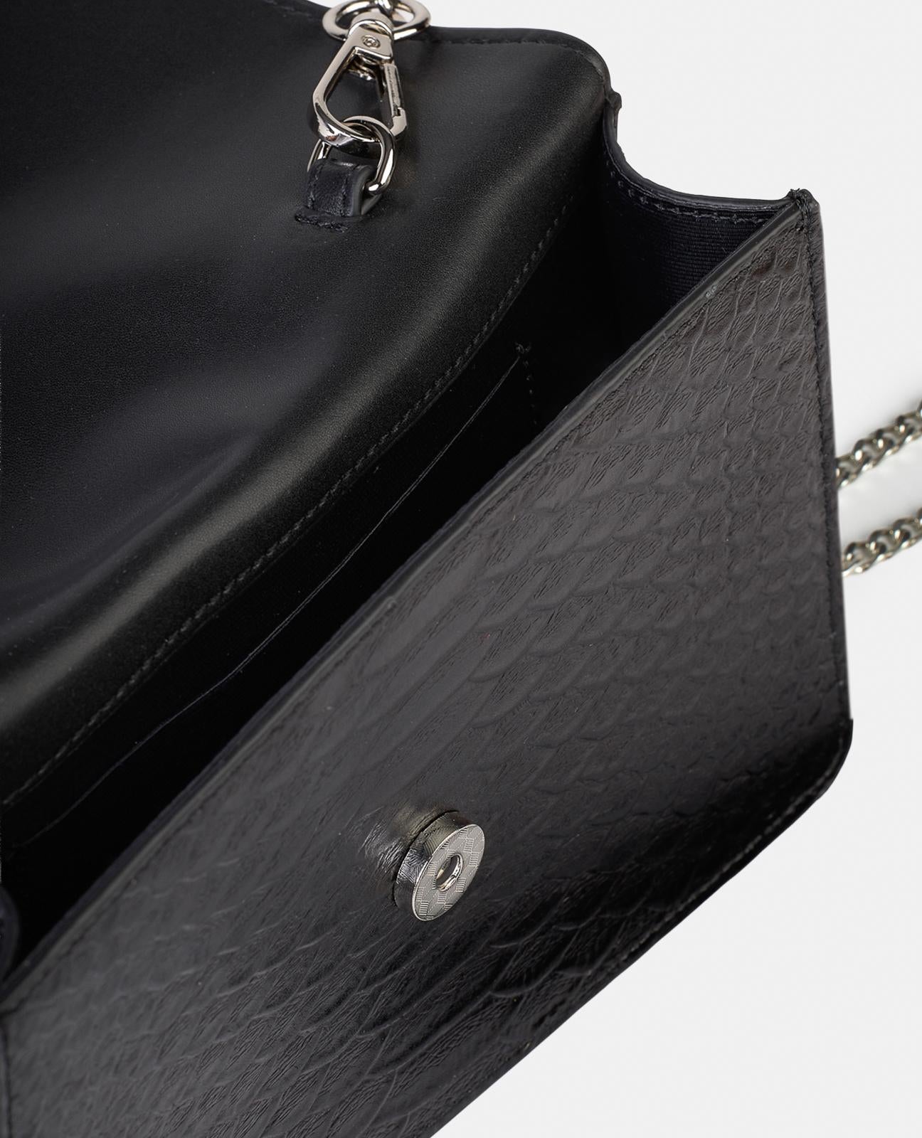 alma-en-pena-snake-schultertasche-schwarz-leder-mit-kette image 3