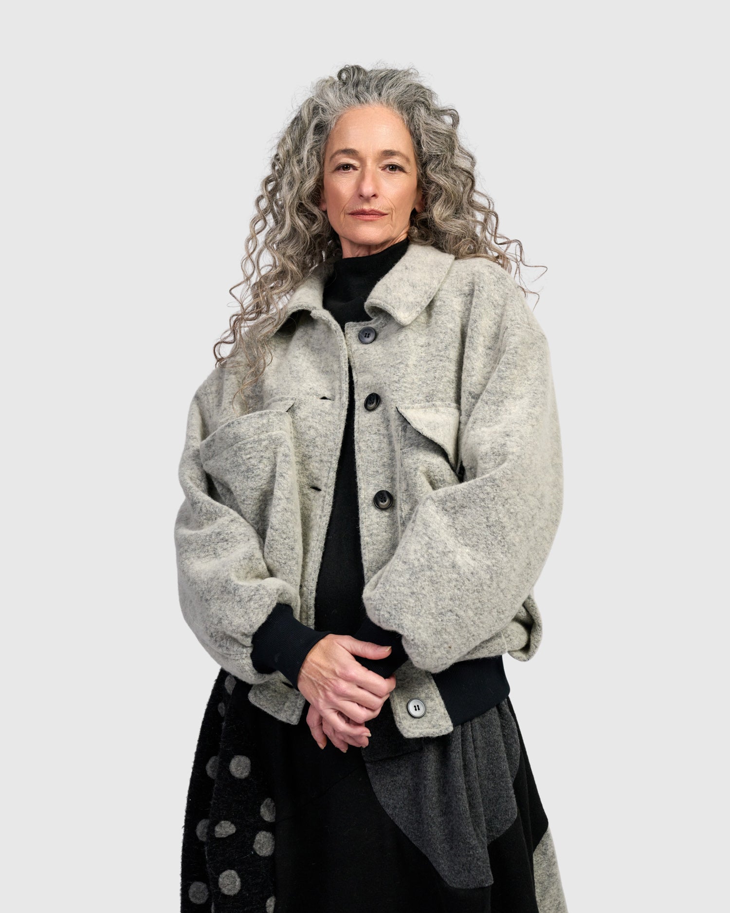 alembika-urban-brushed-varsity-jacke-cloud-grey-oversize-fleecejacke image 3