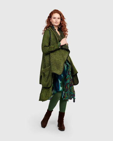 alembika-zora-vest-green-strickweste-mit-wasserfallkragen image 6