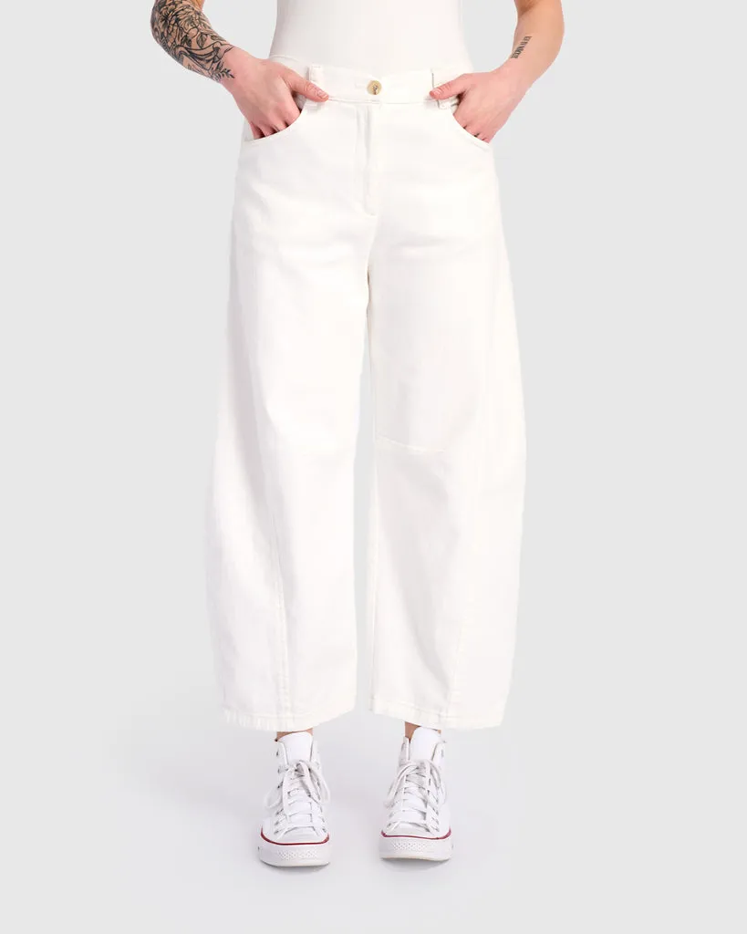 alembika-go-to-barrel-pants-damen-hose-wei image 1