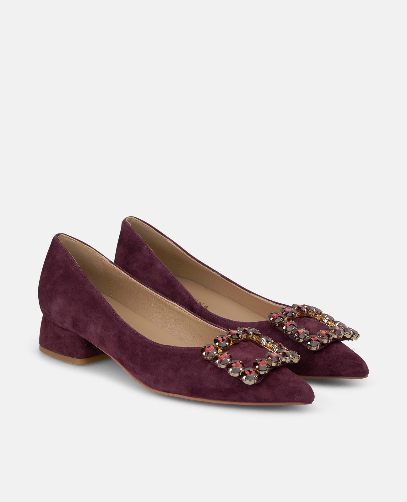 alma-en-pena-ballerina-bordeaux-wildleder-mit-blume-und-3-5-cm-absatz image 2