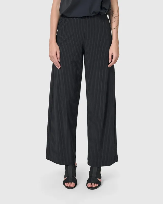 alembika-tp358p-audrey-straight-leg-pants-pinstripes-cropped-hose image 1
