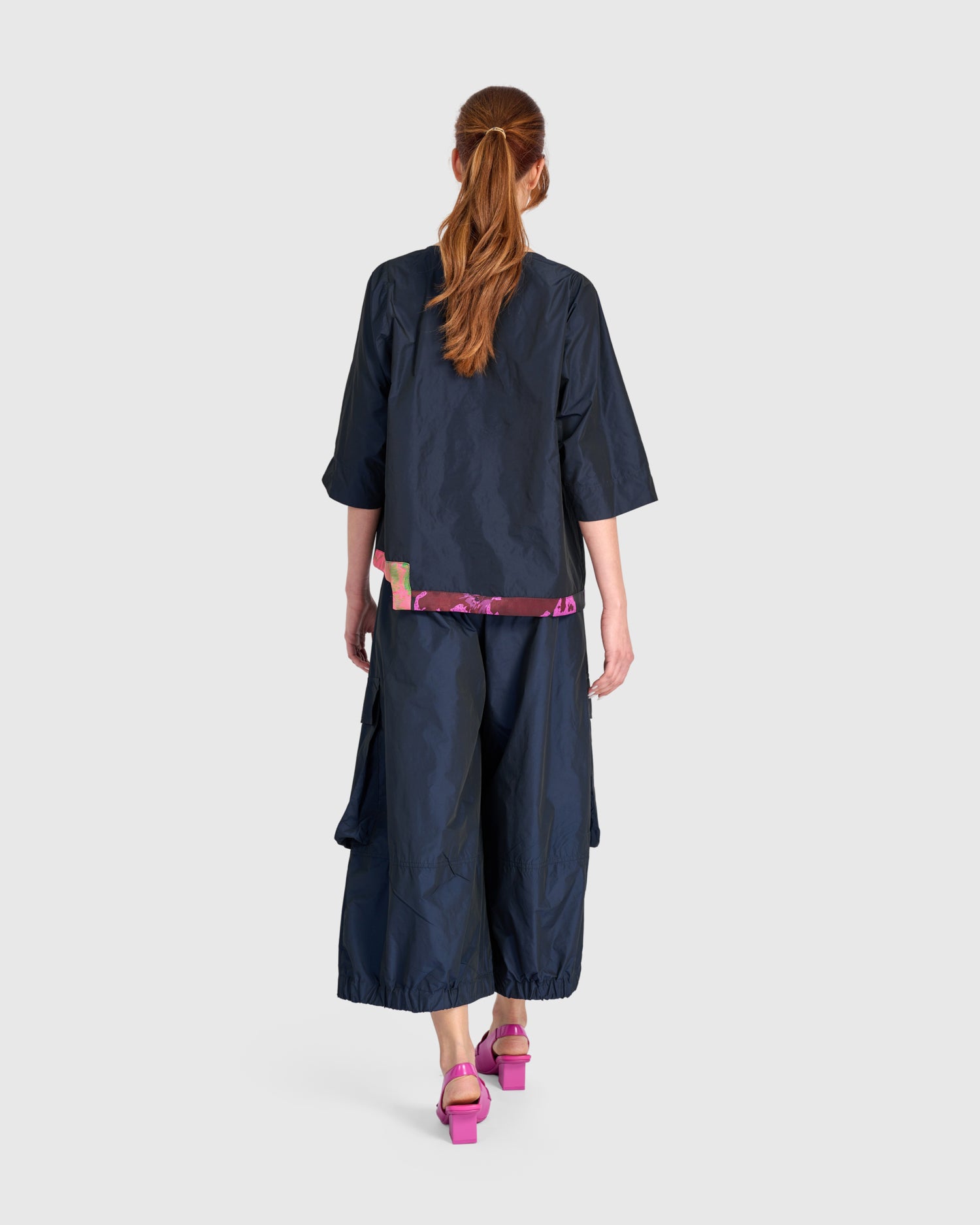 alembika-trimmed-boxy-top-ink-oversize-top-mit-kontrastbesatz image 4