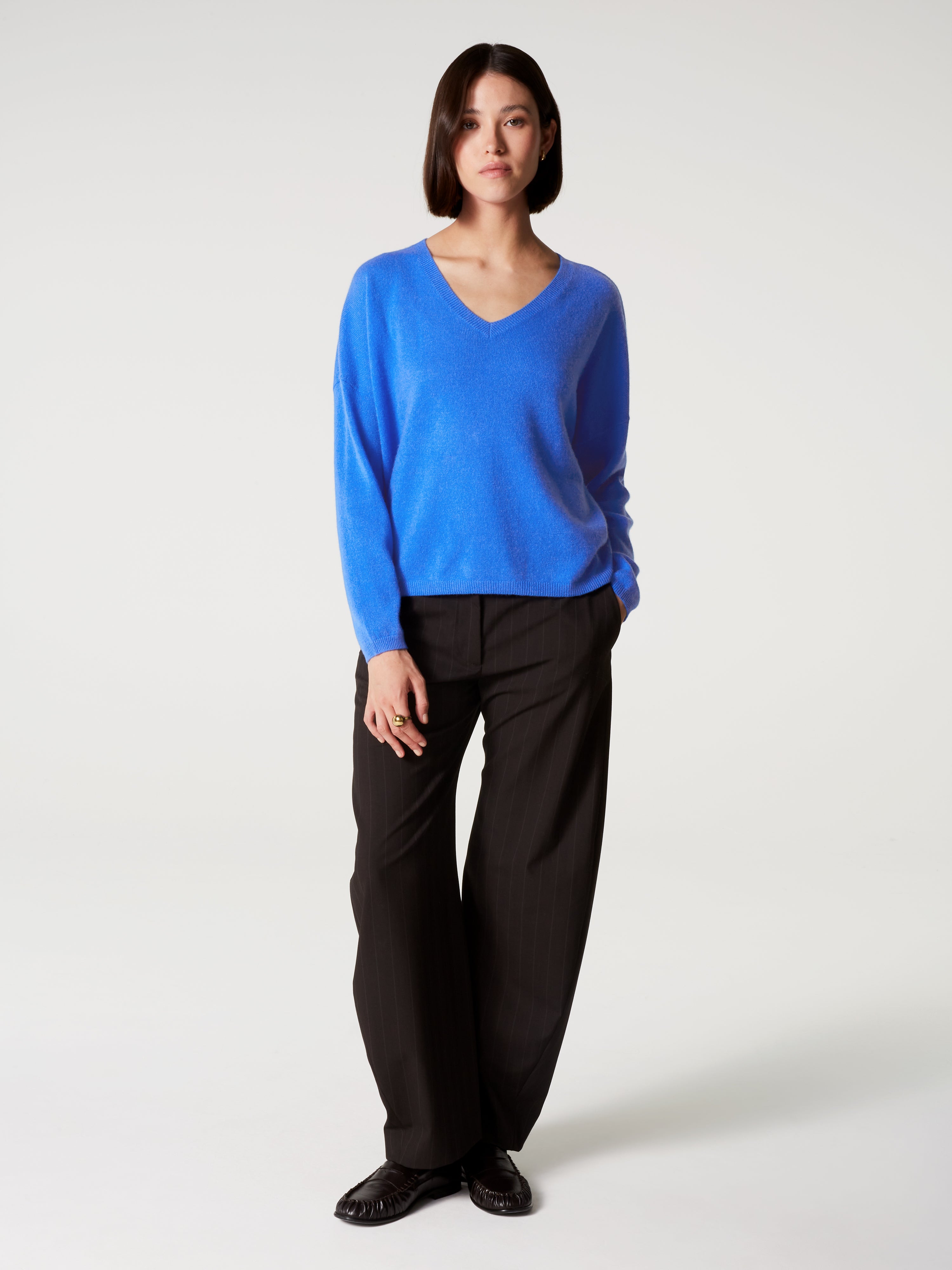 absolut-pull-alicia-damen-kaschmir-v-ausschnitt-blau-oversize image 3
