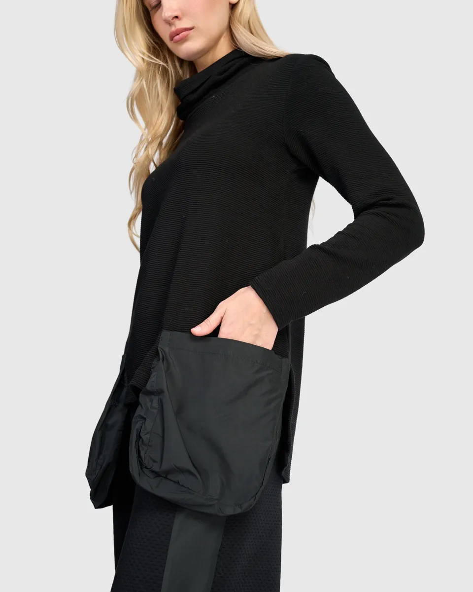 alembika-urban-ribbed-pockets-turtleneck-black-tunika image 1