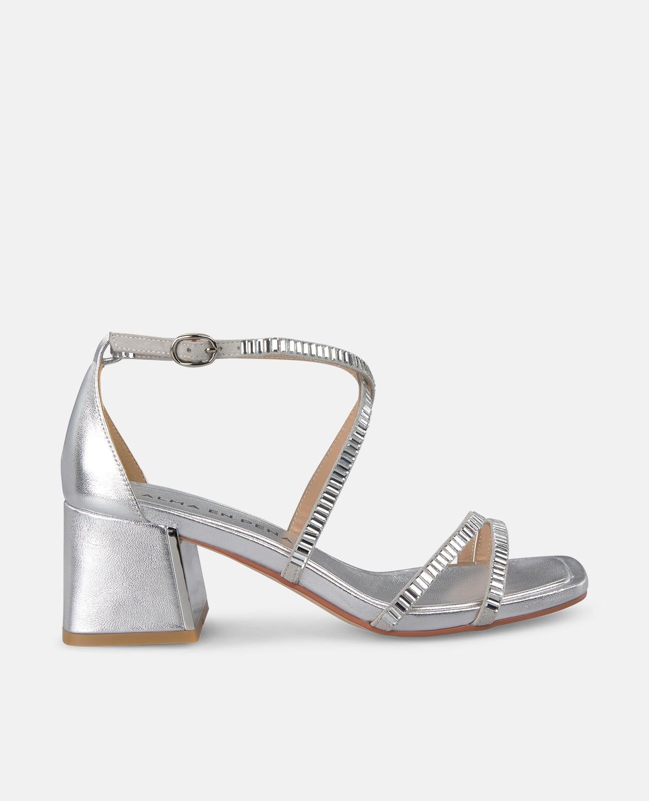 alma-en-pena-sandalen-mit-blockabsatz-und-kristall-riemen-silber-6-cm image 1