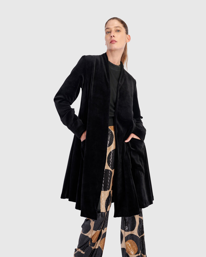 alembika-everyday-velvet-cardi-jacke-black image 1