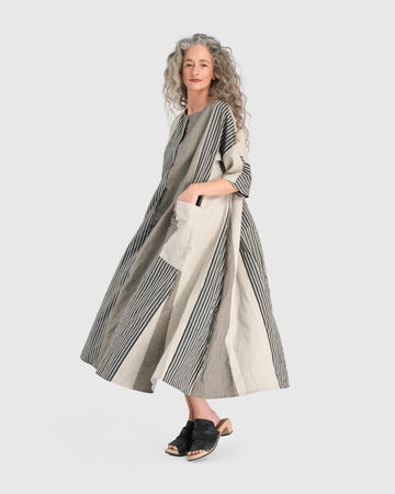 alembika-urban-daybreak-oversized-kleid-sand-streifen-ud120s image 7