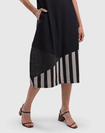 alembika-tulip-cocoon-midi-kleid-bars image 7