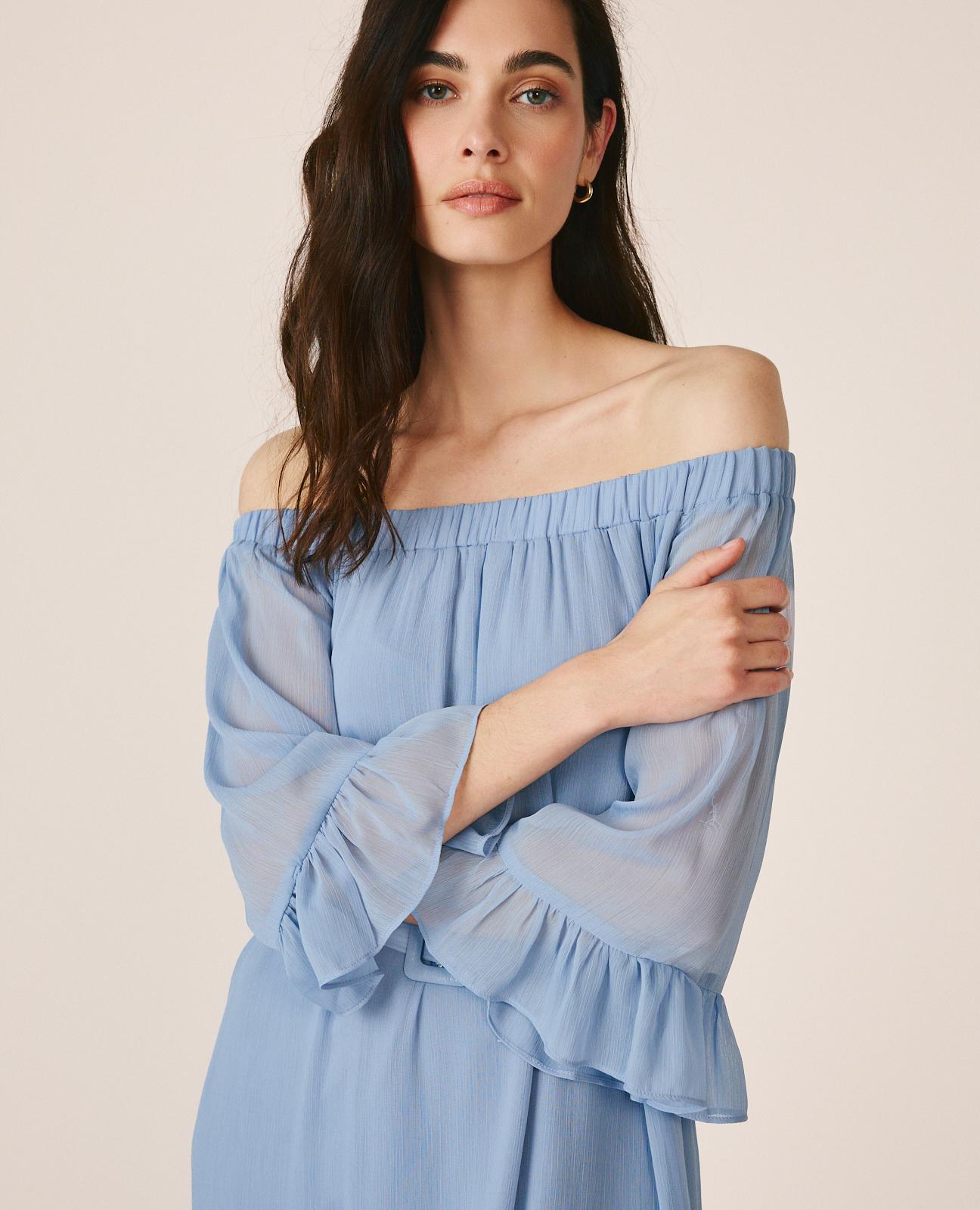 alma-en-pena-midi-kleid-mit-volant-rmeln-hellblau-bardot image 2