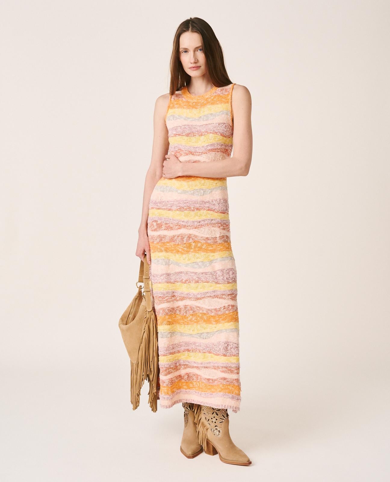 alma-en-pena-midi-knit-dress-strickkleid-orange-geometrie-rmellos image 6