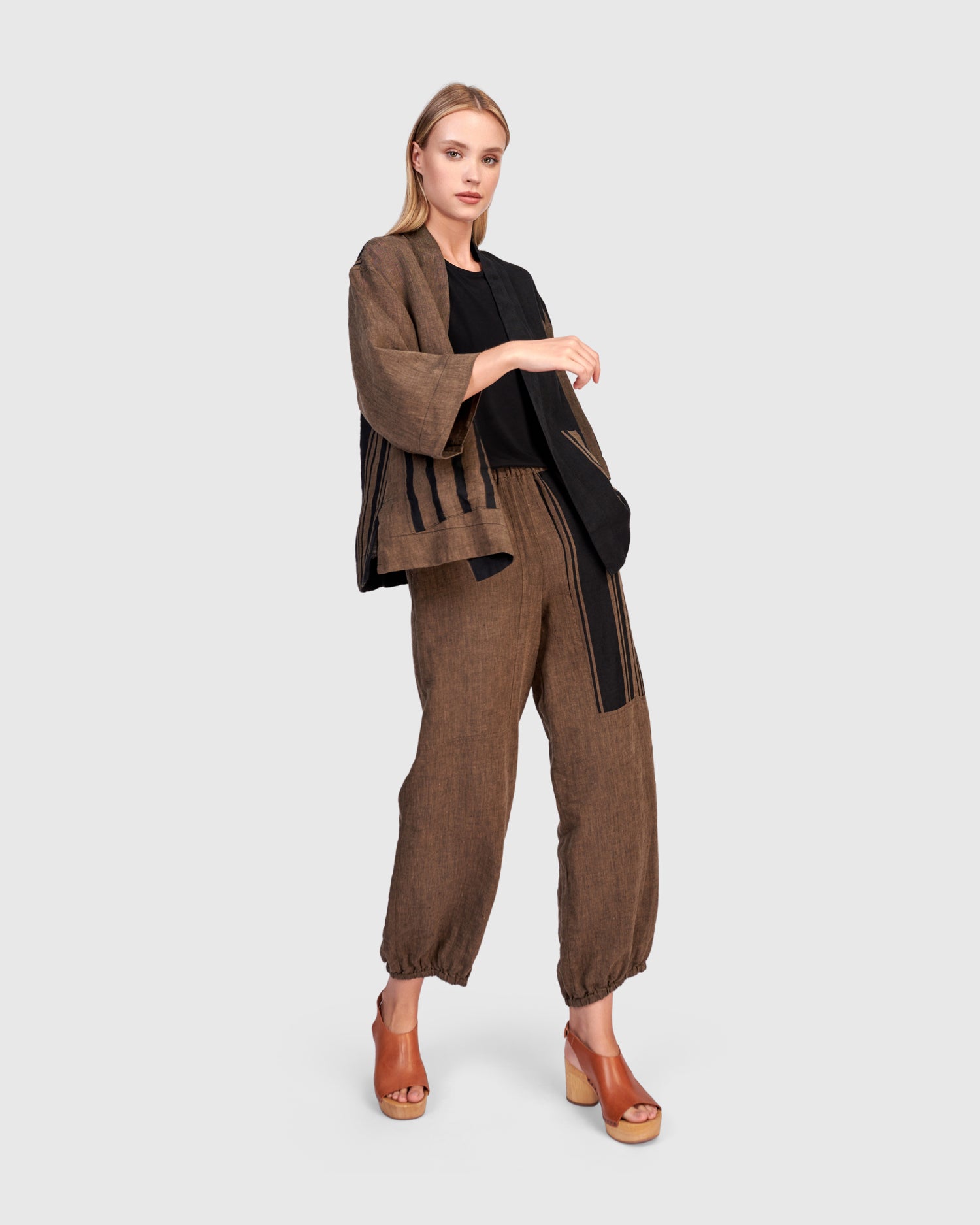 alembika-linen-lantern-pants-damen-leinenhose-sepia image 7