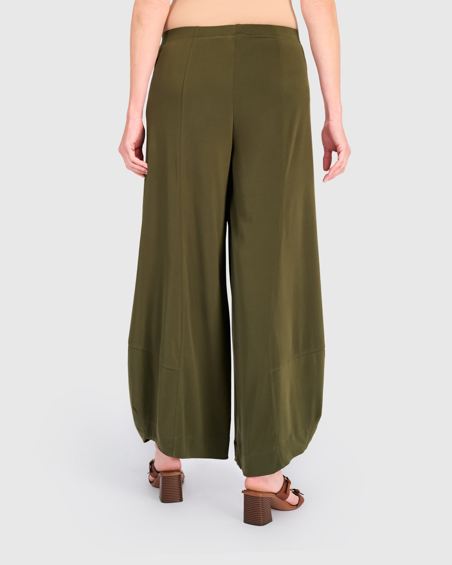 alembika-essential-slinky-punto-hose-khaki-lantern image 5