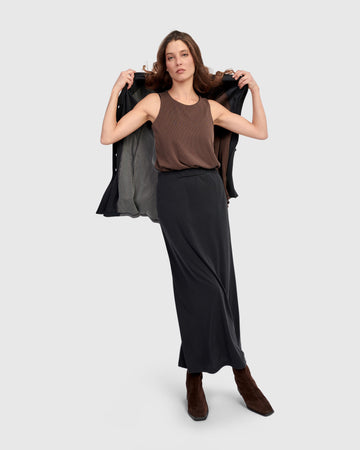 alembika-essential-cupro-pencil-skirt-black-maxi image 6