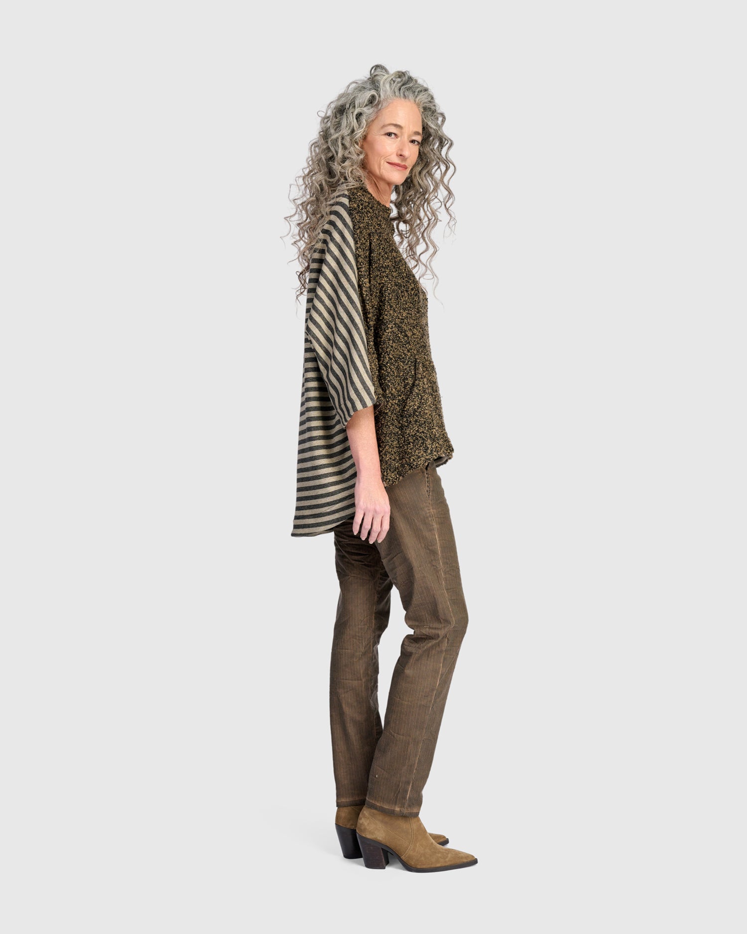 alembika-urban-jan-boucle-pullover-sweater-camel-melange image 4