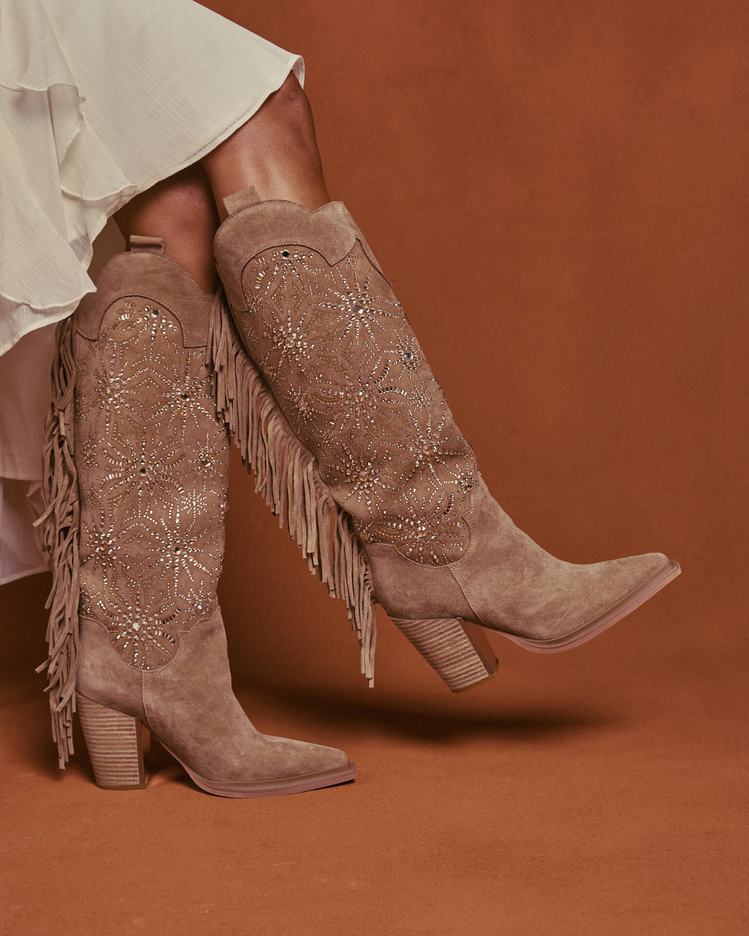 alma-en-pena-stiefel-mit-strass-und-fransen-9-5-cm-keilabsatz-vison image 2