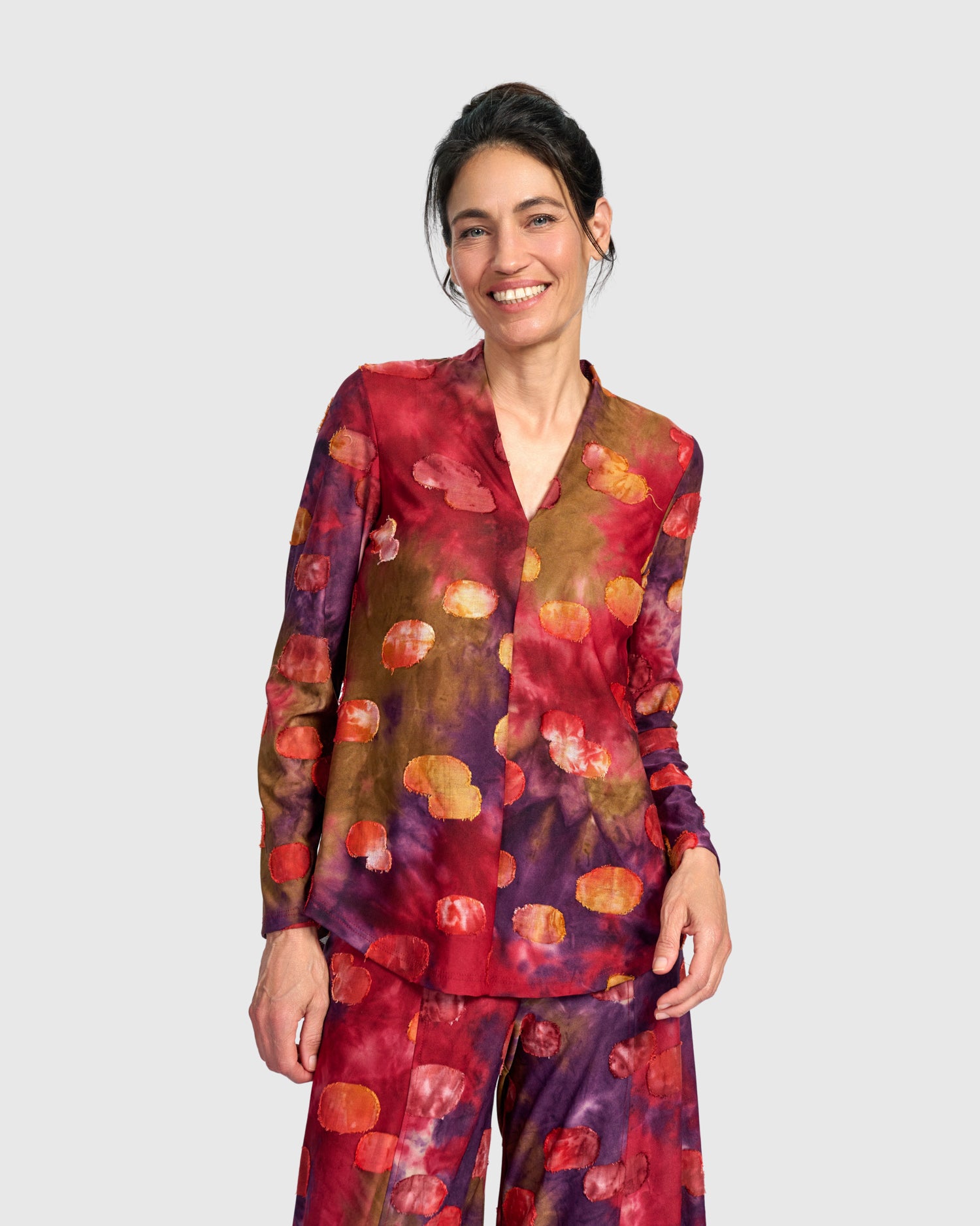 alembika-whirligig-v-neck-top-damen-shirt-berry-mix image 3