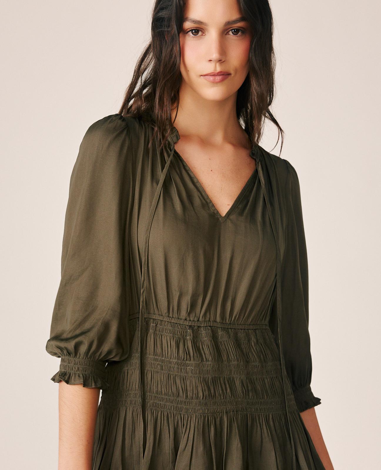 alma-en-pena-v-neck-mini-dress-minikleid-khaki-r-schen-3-4-rmel image 4