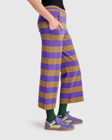 alembika-urban-retrofit-cropped-pants-purple-7-8-hose image 3