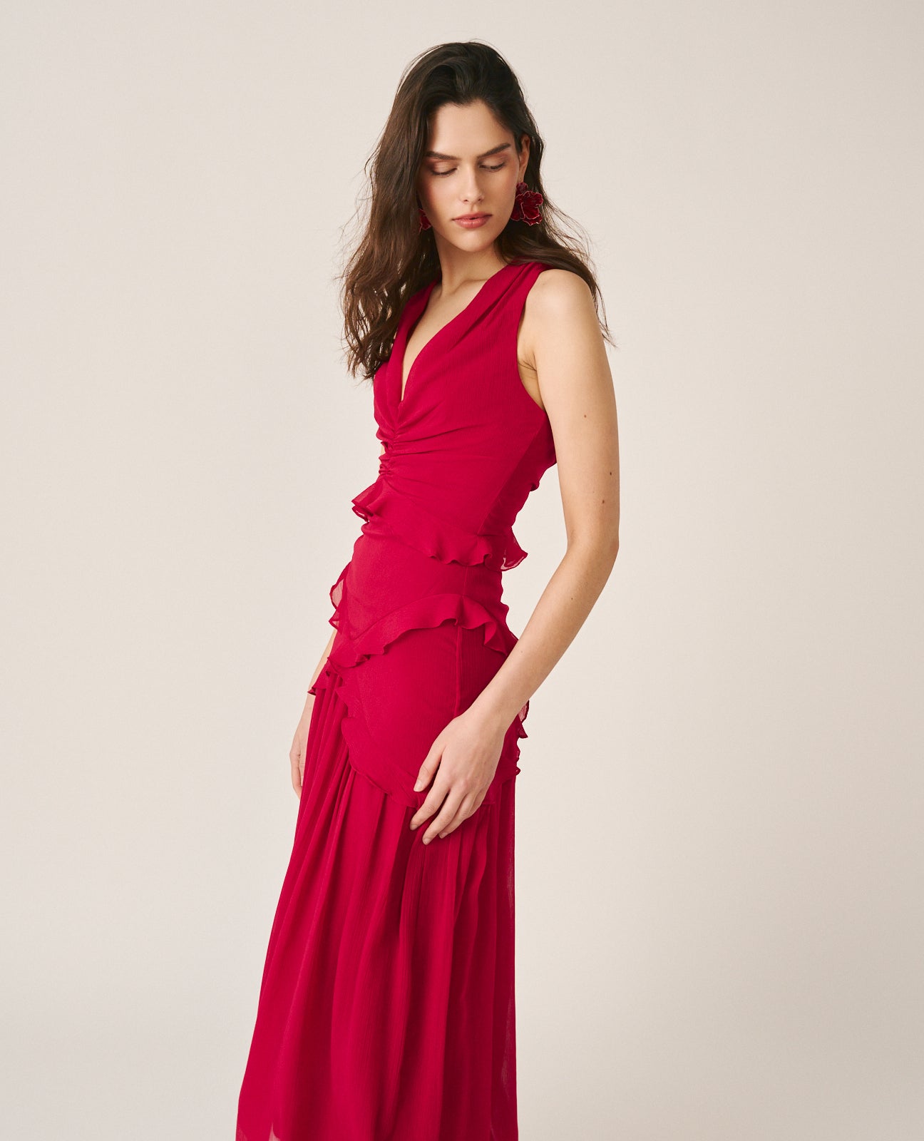 alma-en-pena-cross-back-dress-midi-kleid-in-rot-mit-gekreuztem-r-cken image 3