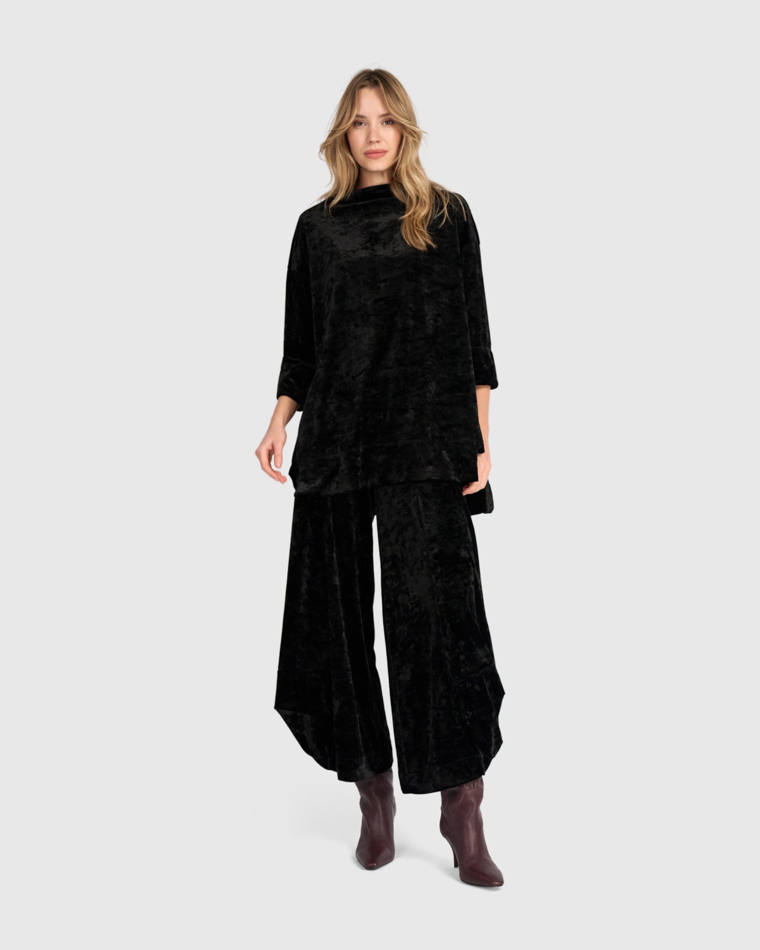 alembika-crushed-velvet-trapeze-top-schwarz-tunika image 2