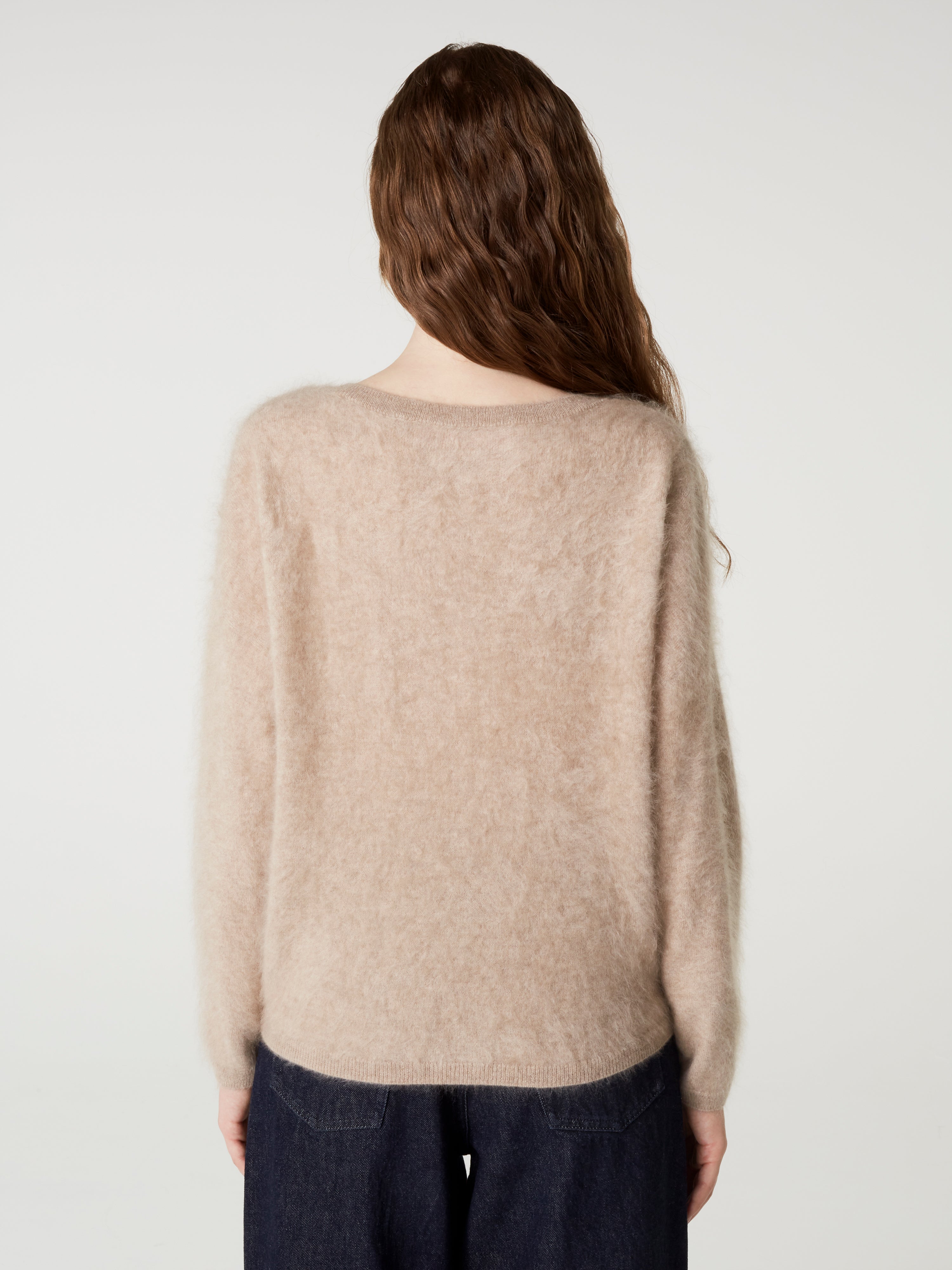 absolut-soeli-oversize-pullover-mit-v-ausschnitt-aus-geb-rstetem-kaschmir-f-r-da image 3