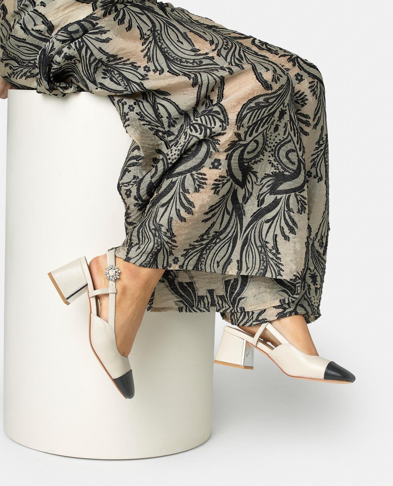 alma-en-pena-alfa-62899-slipper-pump-wei-kontrastkappe-6-cm-schnalle image 5