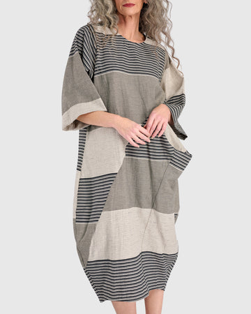 alembika-urban-unfurl-pocket-kleid-sand-stripes-relaxed image 7