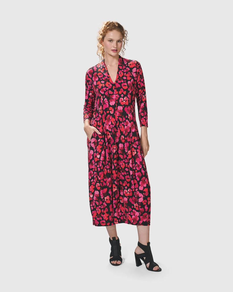alembika-begonia-cocoon-kleid-petals image 1