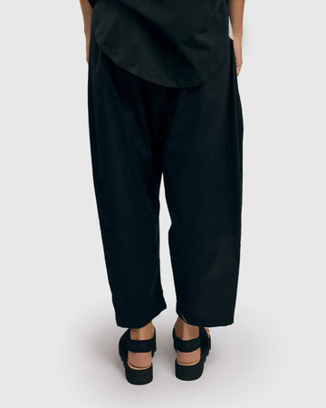 alembika-urban-lennon-pocket-pants-damen-hose-schwarz image 5