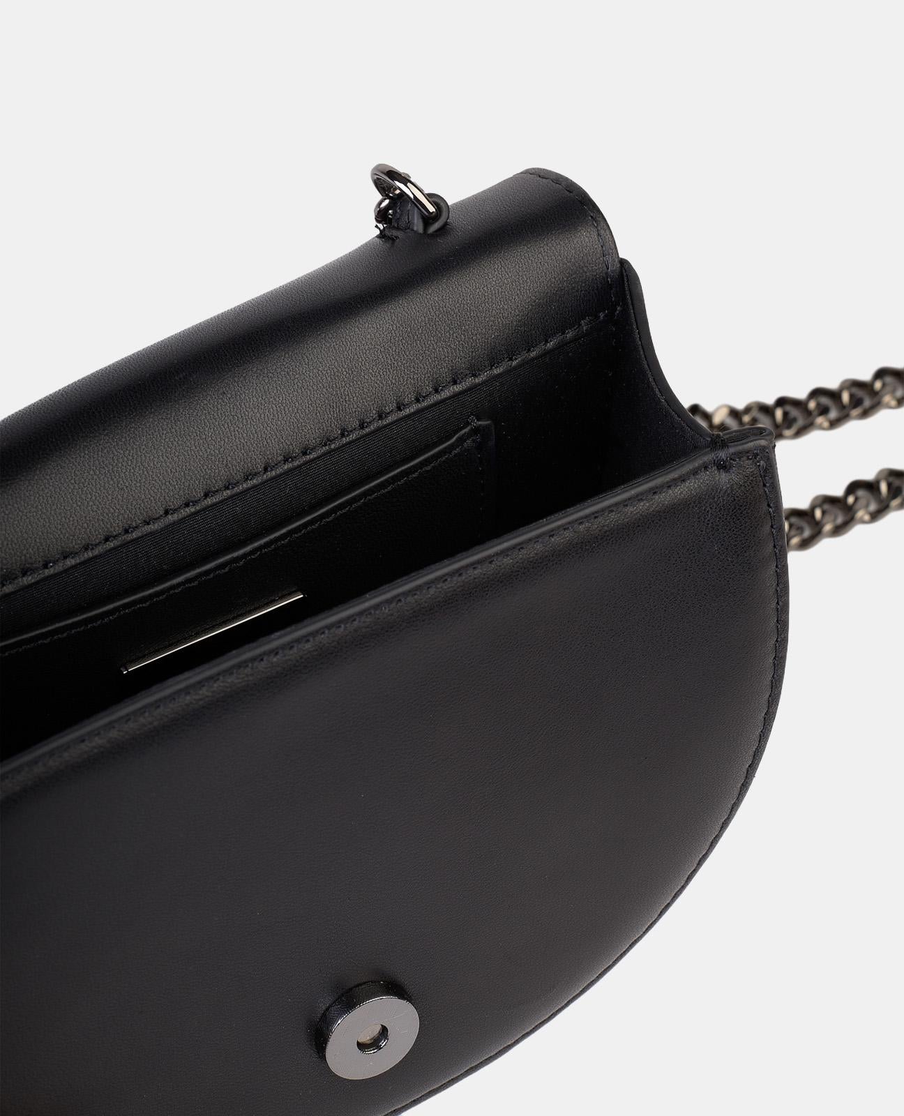 alma-en-pena-half-moon-bag-schwarz-leder-mit-schmuck image 3